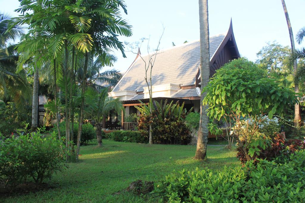 Mukdara Beach Villa & Spa Resort Khao Lak Exterior foto