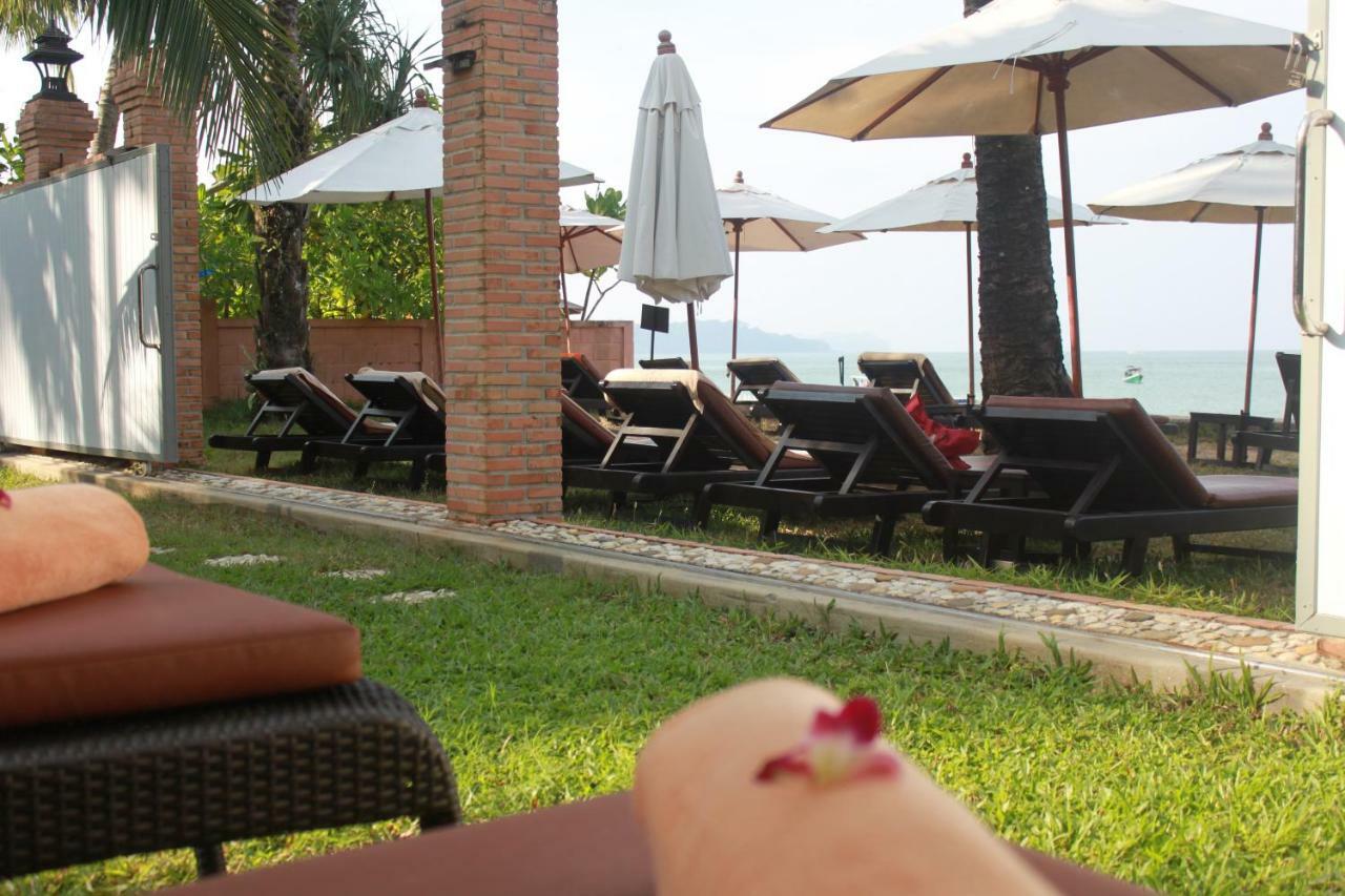 Mukdara Beach Villa & Spa Resort Khao Lak Exterior foto